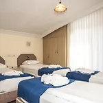 Berrak Su Hotel